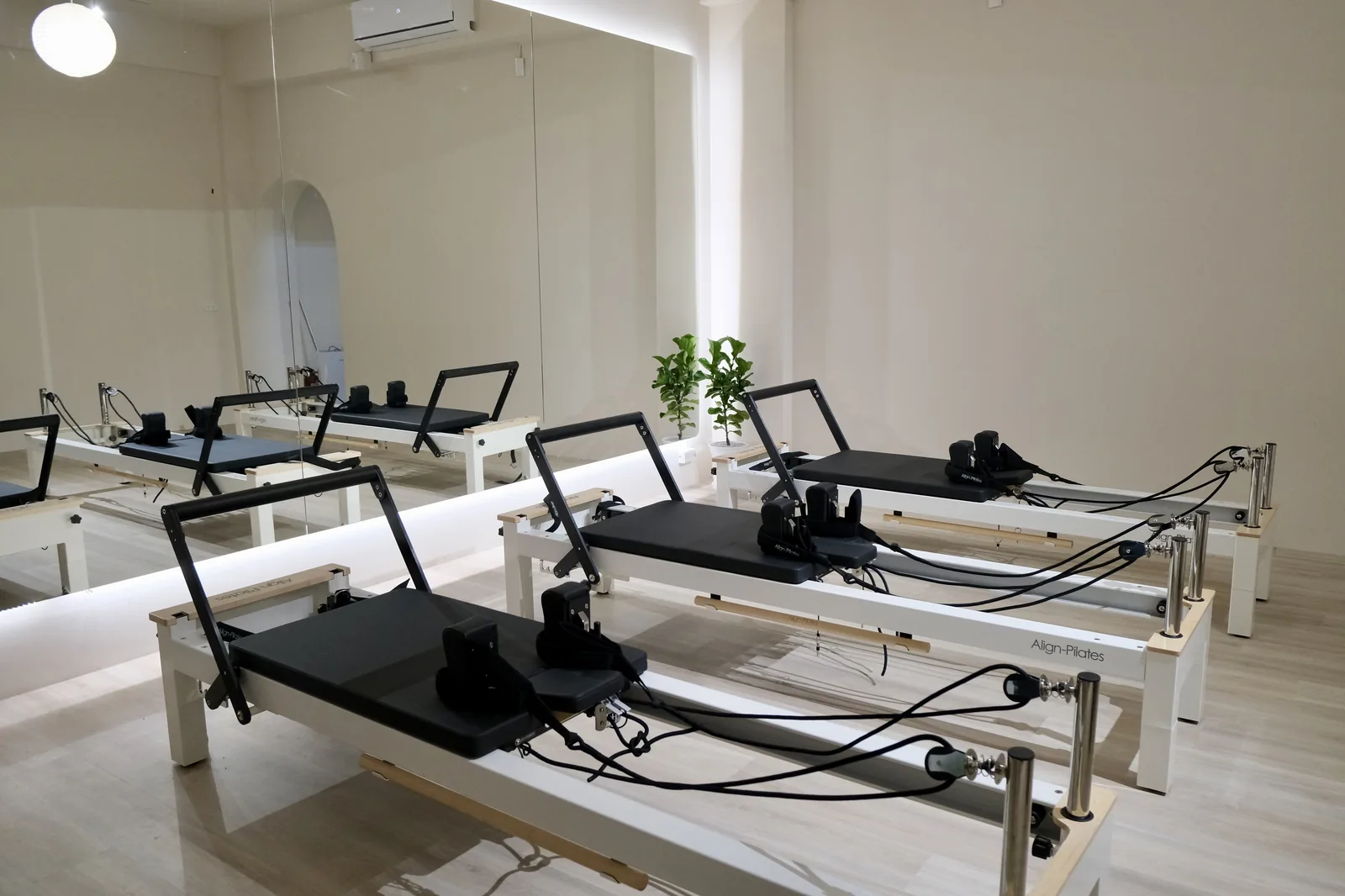 澄靜桃園藝文店的 Align-Pilates Reformer 核心床